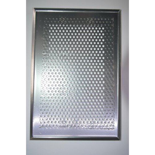 Вентиляционная решетка металлическая 190х140мм, тип перфорации кружок, хром